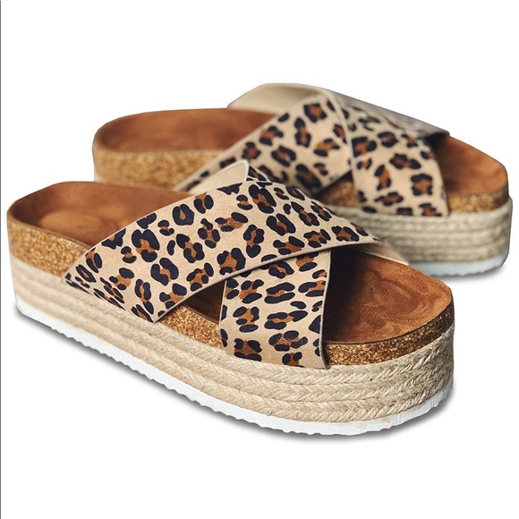 LAICIGO Shoes - LAICIGO leopard platform slip ons